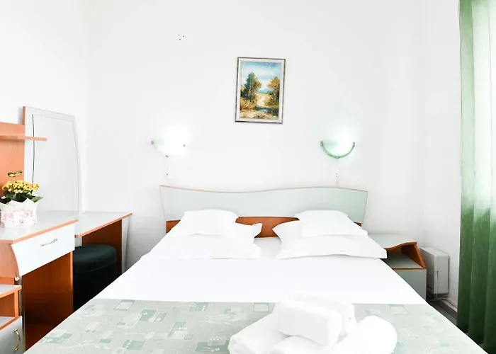 Hotel Complex Tismana 3*