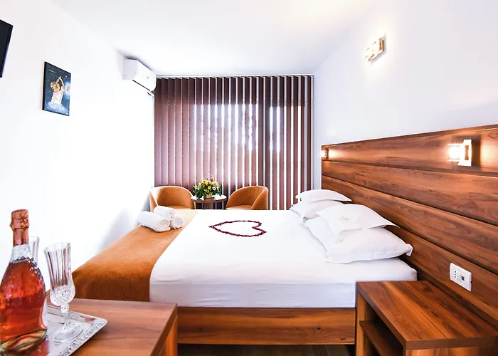 Hotel Complex Tismana 3* 3*