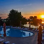 Complex Tismana 3* Hotel