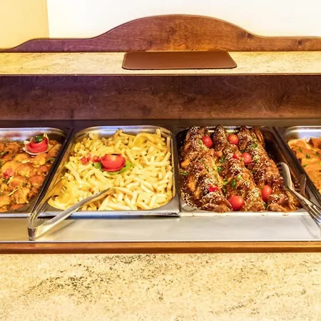 Hotel Complex Tismana 3*