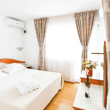 Hotel Complex Tismana 3* 3*