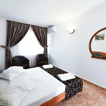 Complex Tismana 3* Hotel Jupiter