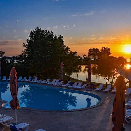 Complex Tismana 3* Szálloda