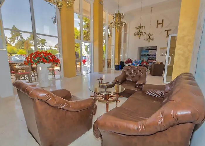 Hotel Complex Tismana 3*