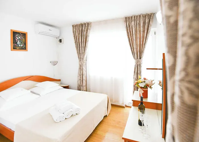 Hotel Complex Tismana 3* 3*